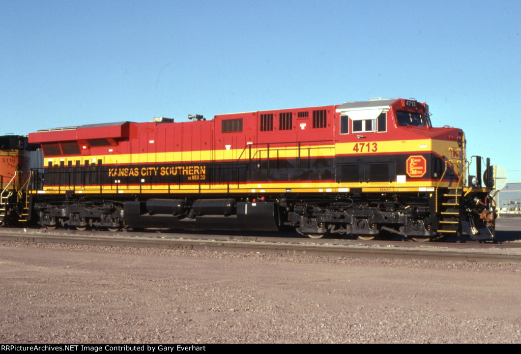 KCSM ES44AC #4713 - Kansas City Southern de Mexico